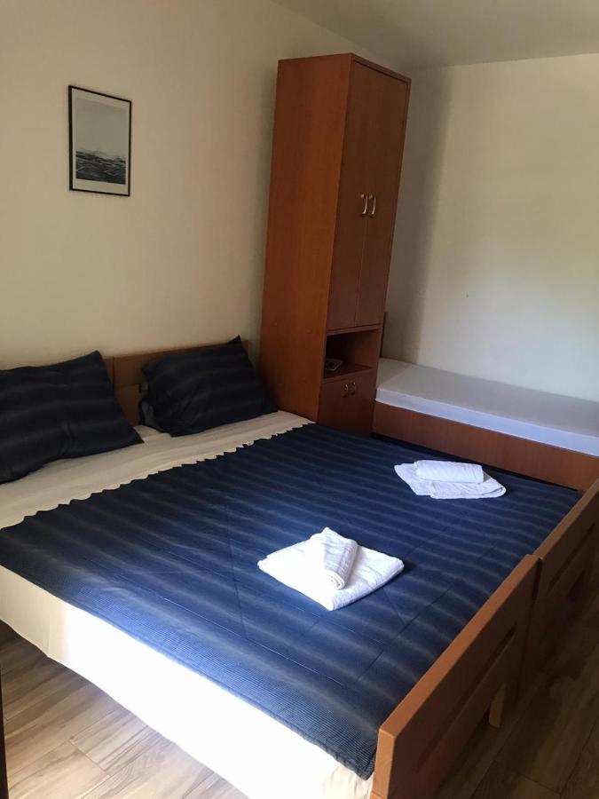 Guesthouse Dupin Vlašići Bagian luar foto