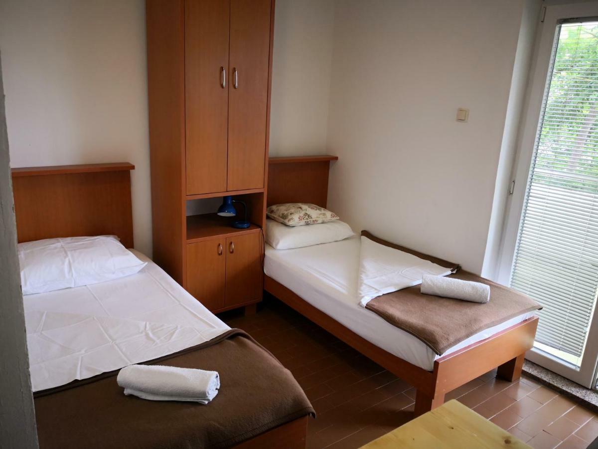 Guesthouse Dupin Vlašići Bagian luar foto