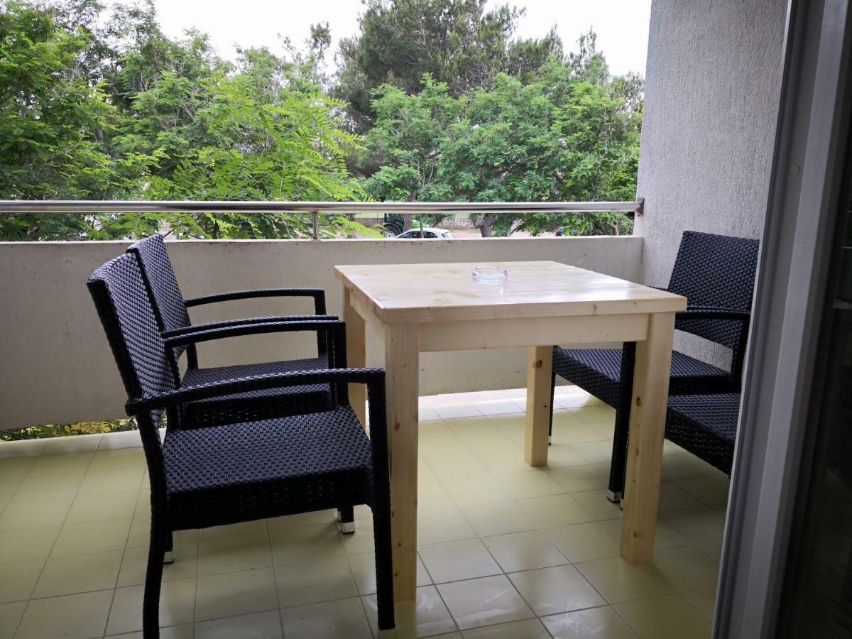 Guesthouse Dupin Vlašići Bagian luar foto